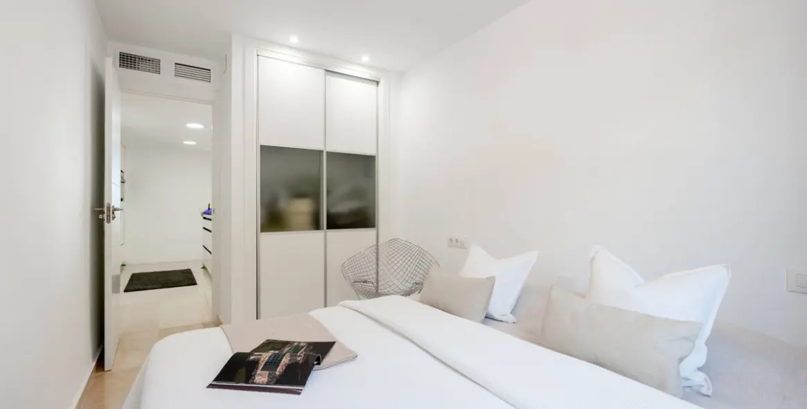 Venta de apartamento en planta media en Nueva Andalucía 19