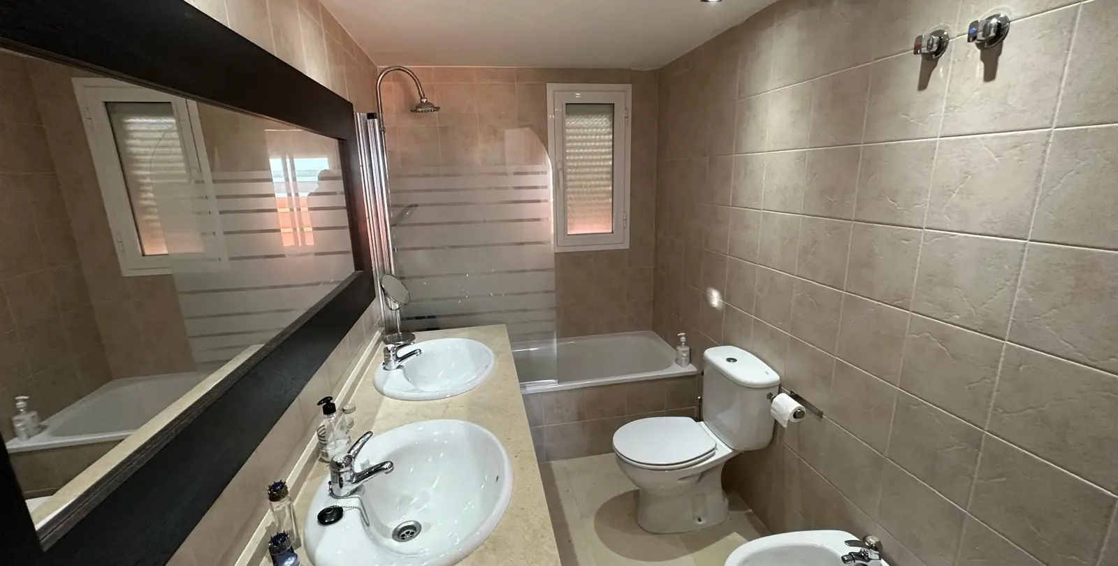 Продажа двухуровневого пентхауса в Casares Playa 5