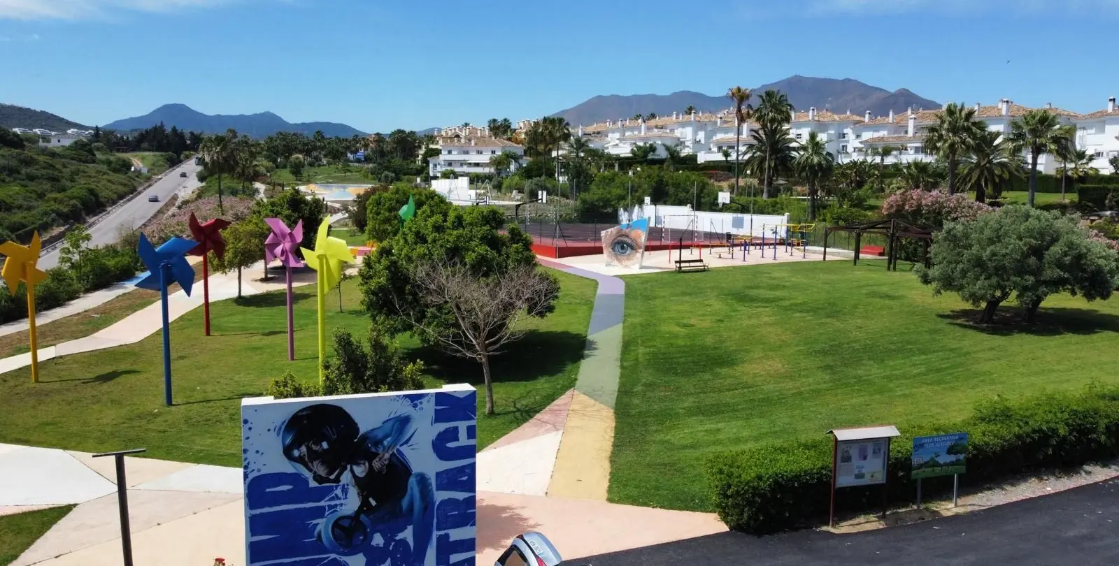 Продажа двухуровневого пентхауса в Casares Playa 6