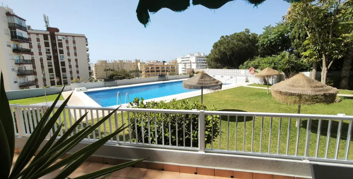 Sale of ground floor apartment in Fuengirola 1