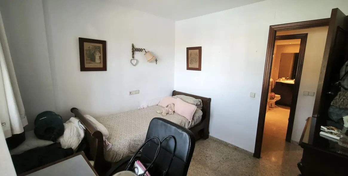 Sale of ground floor apartment in Fuengirola 7