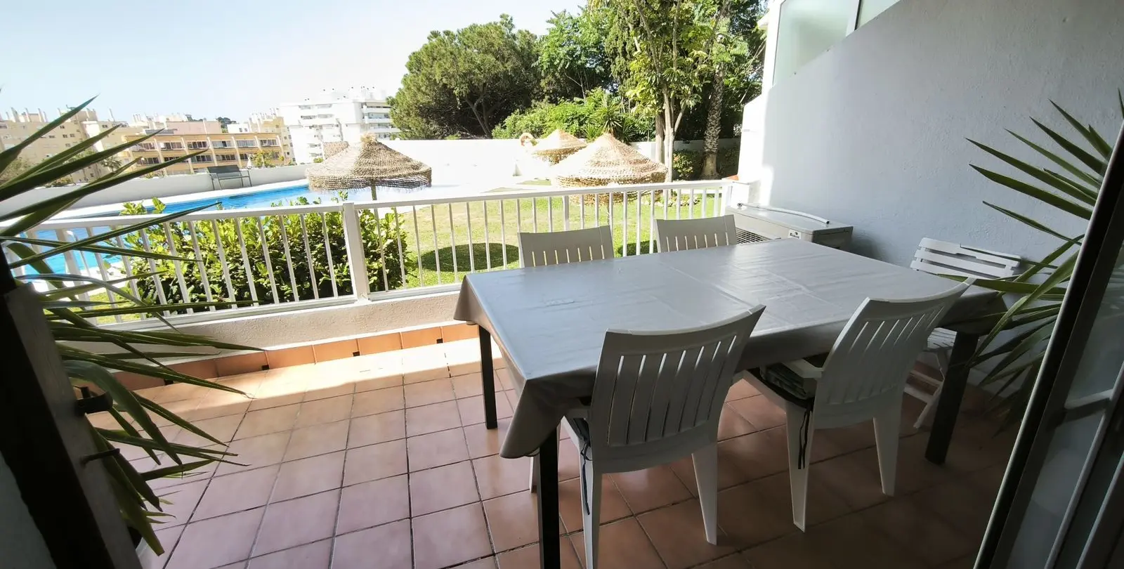 Sale of ground floor apartment in Fuengirola 13