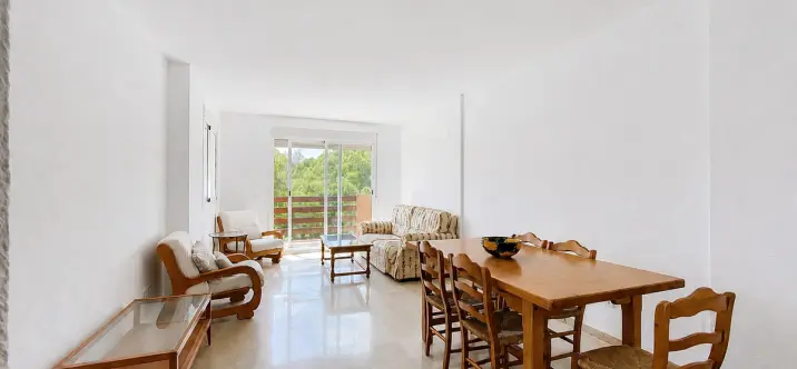 Venta de ático dúplex en Casares 3