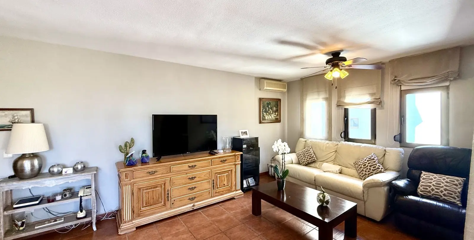 Venta de apartamento en planta media en Recinto Ferial 9