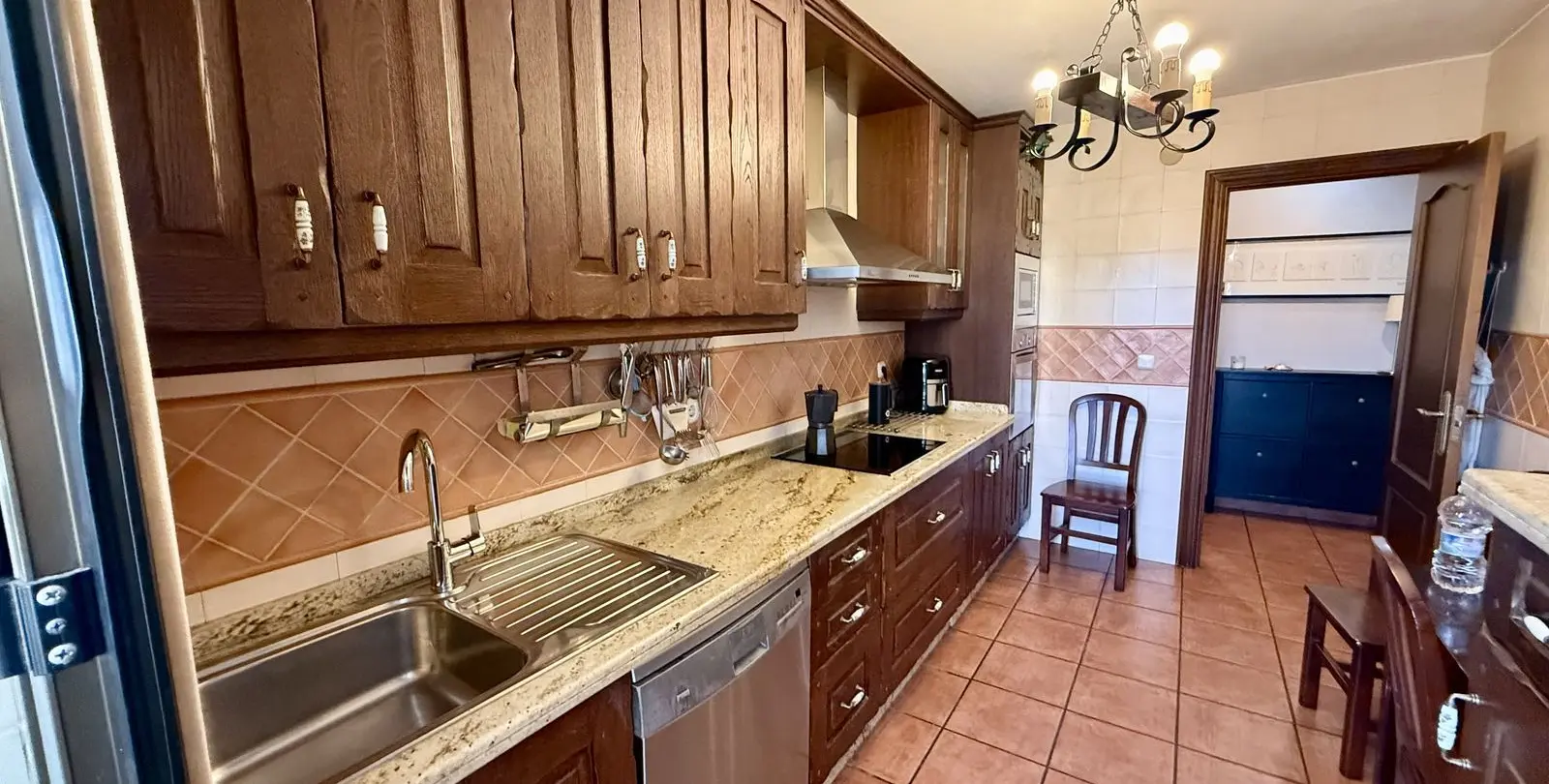 Venta de apartamento en planta media en Recinto Ferial 38