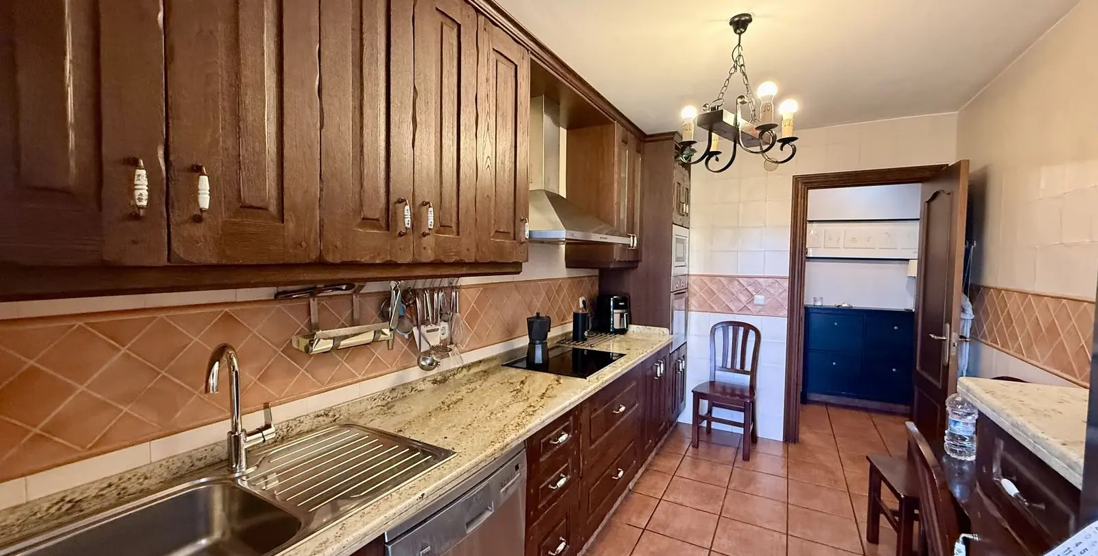 Venta de apartamento en planta media en Recinto Ferial 39