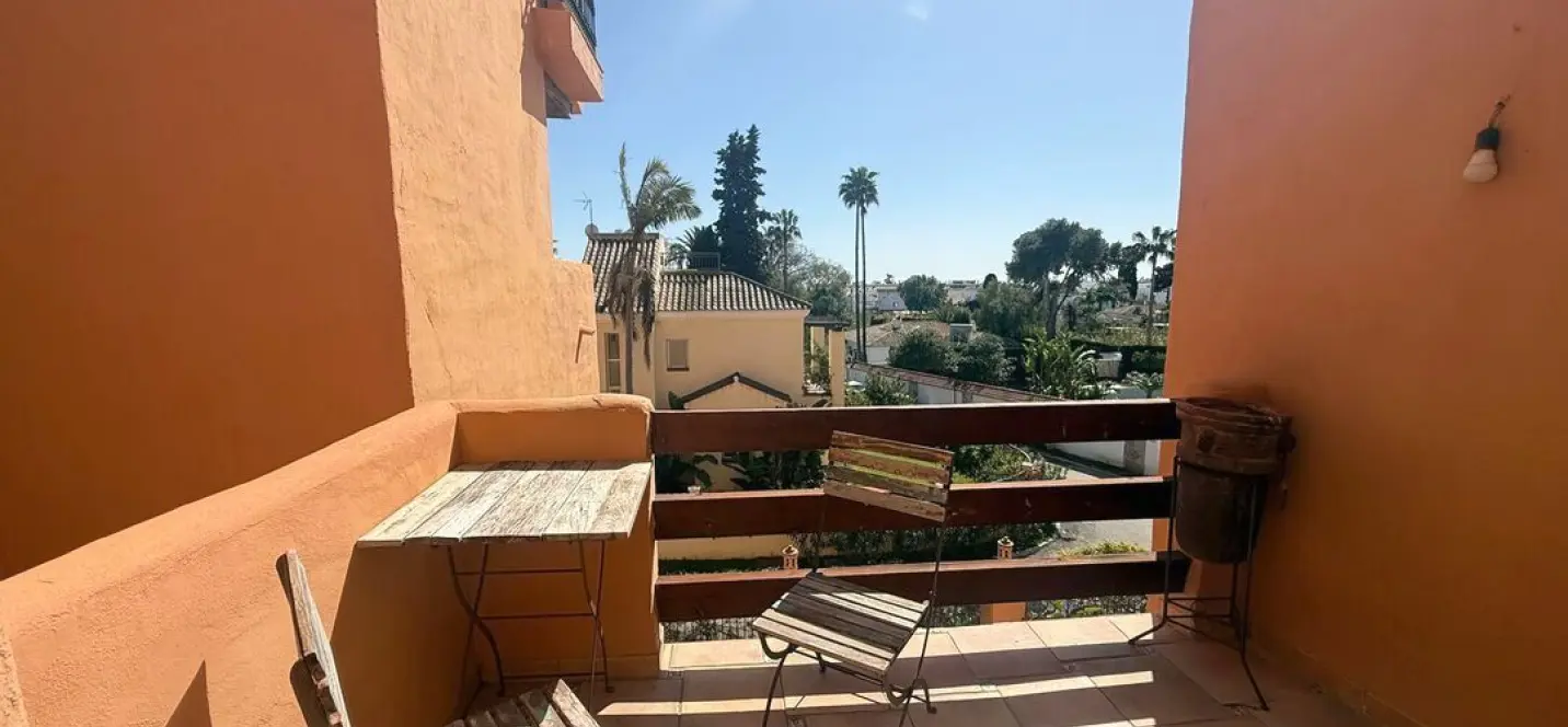 Sale of duplex in Estepona 3