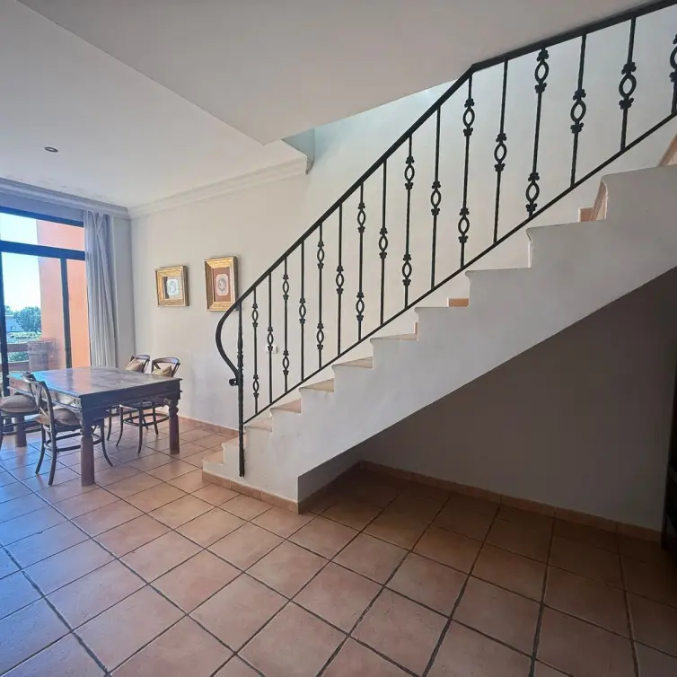 Sale of duplex in Estepona