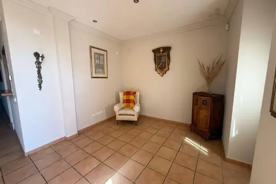 Image 8 thumb