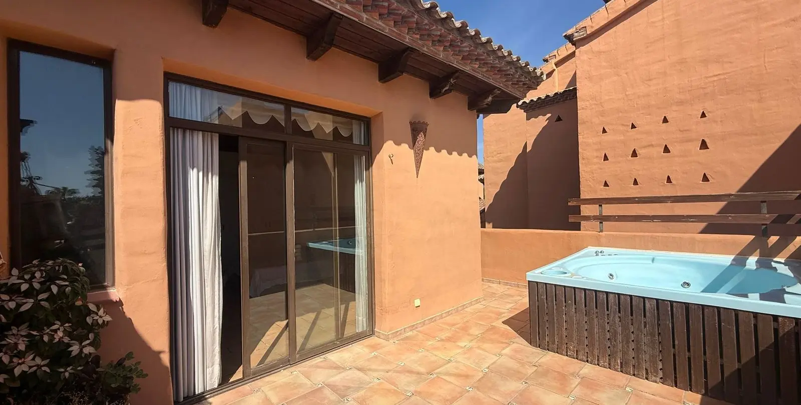Sale of duplex in Estepona 17
