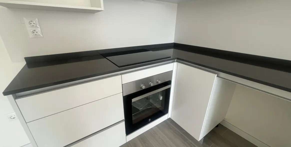 Продажа апартаментов на среднем этаже в Estepona 3