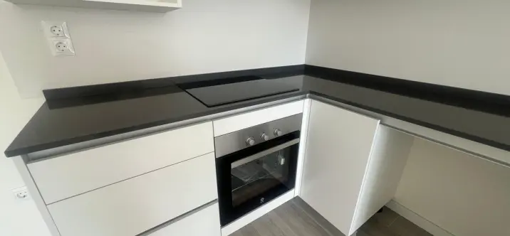 Продажа апартаментов на среднем этаже в Estepona 2