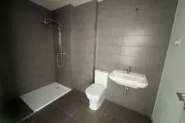 Image 4 thumb
