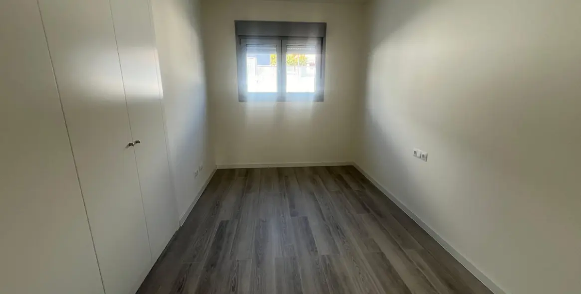 Продажа апартаментов на среднем этаже в Estepona 7