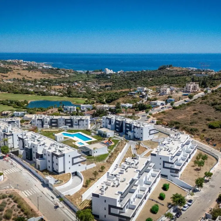 Sale of middle floor apartment in Valle Romano