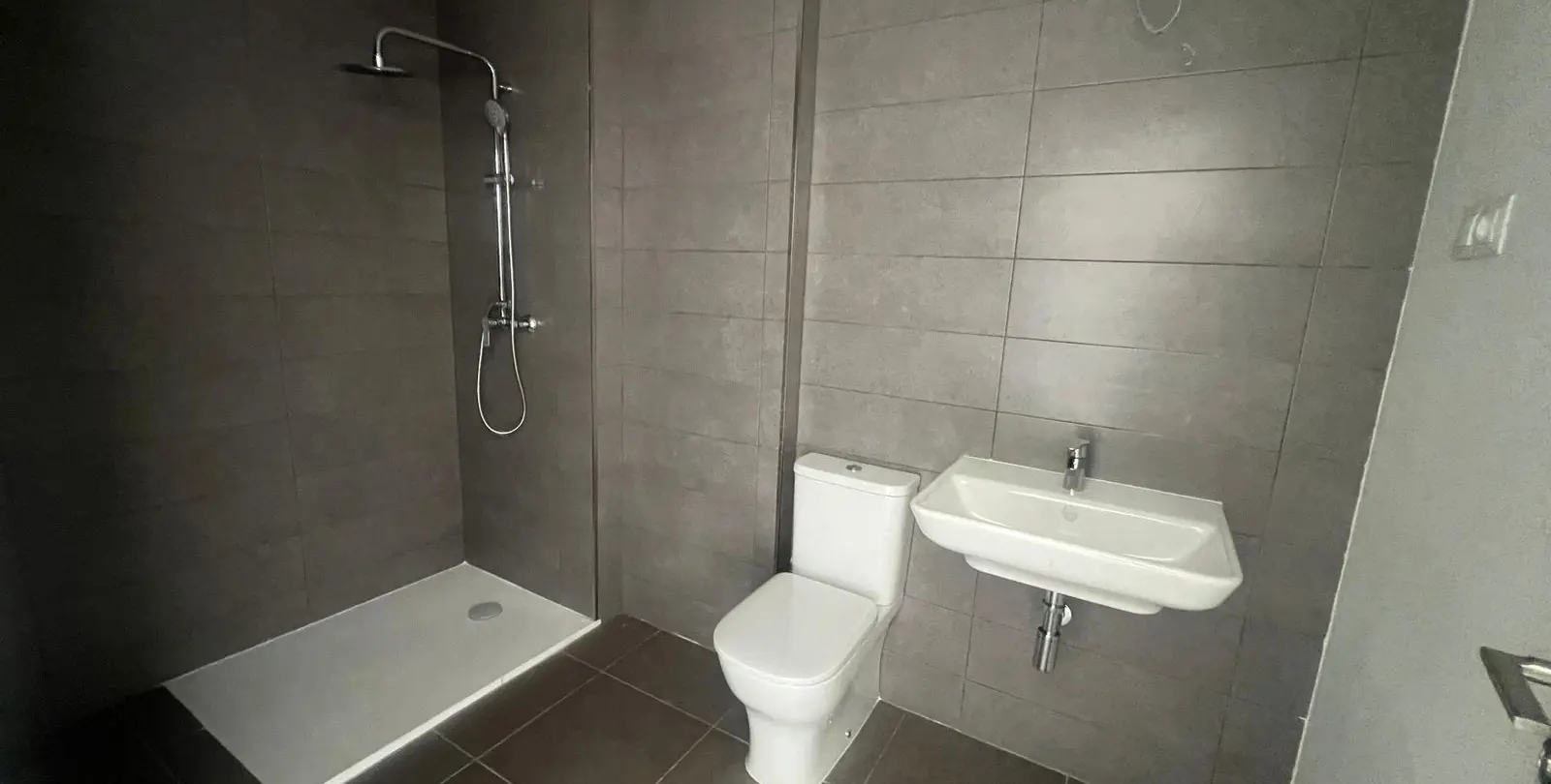Sale of middle floor apartment in Valle Romano 4