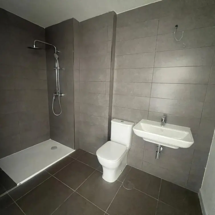 Sale of middle floor apartment in Valle Romano