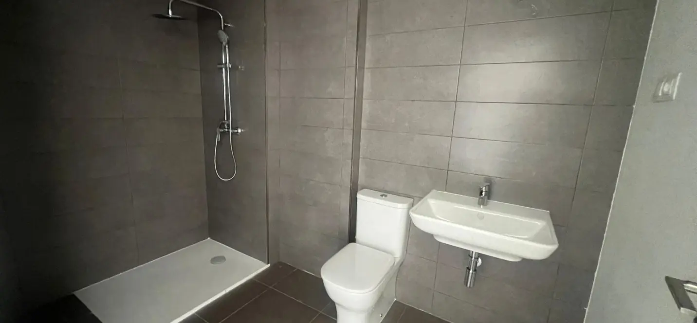 Sale of middle floor apartment in Valle Romano 3