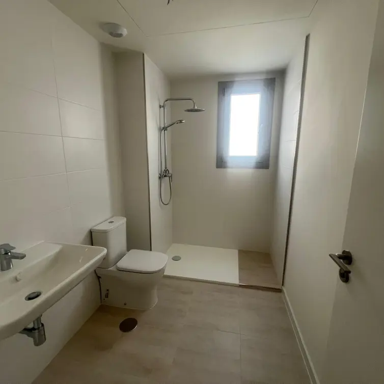 Sale of middle floor apartment in Valle Romano