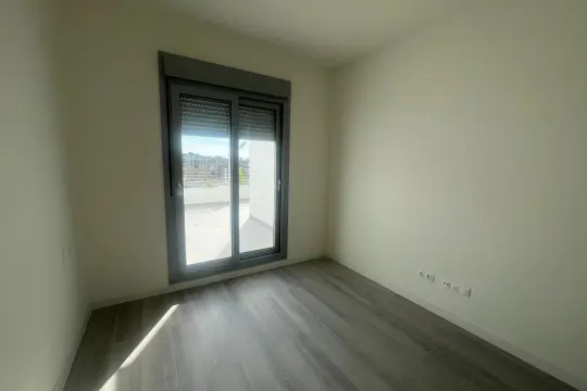 Image 8 thumb