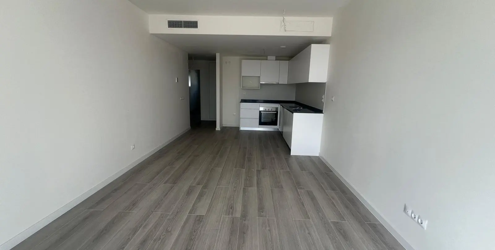 Sale of middle floor apartment in Valle Romano 10