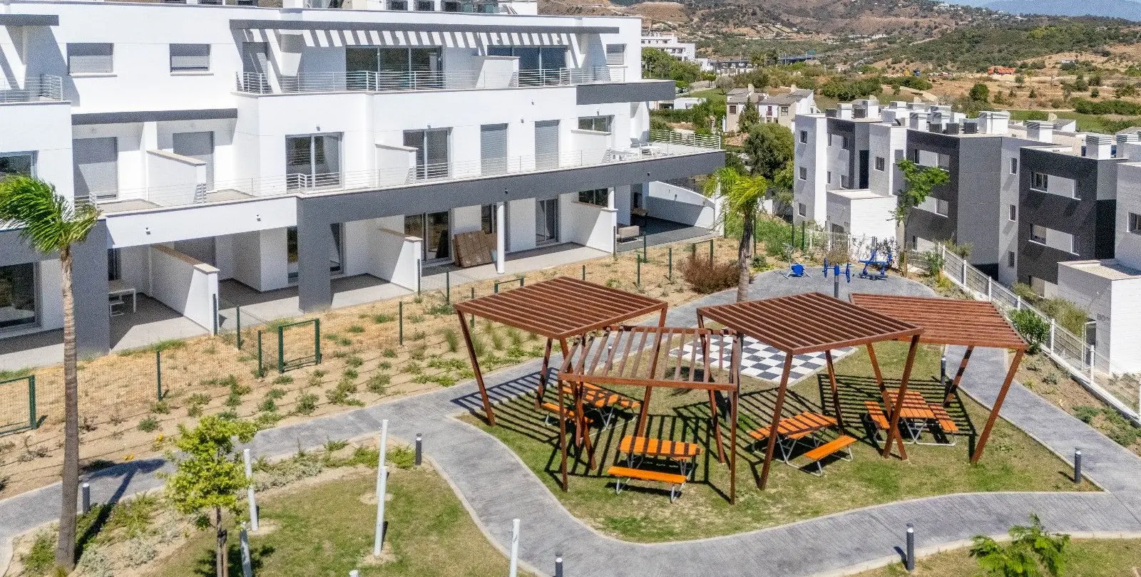 Sale of middle floor apartment in Valle Romano 11