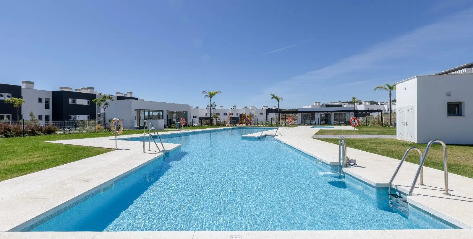 Sale of middle floor apartment in Valle Romano 12