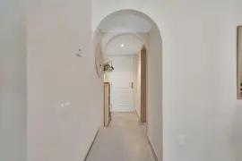 Image 10 thumb