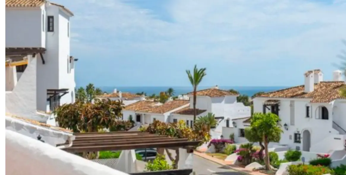 Sale of townhouse in Marbella 2