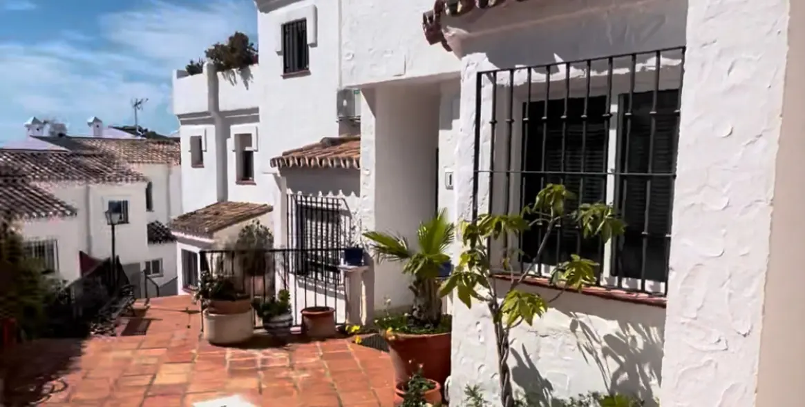 Sale of townhouse in Marbella 3