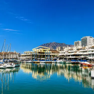 Продажа апартаментов на среднем этаже в Benalmadena Costa