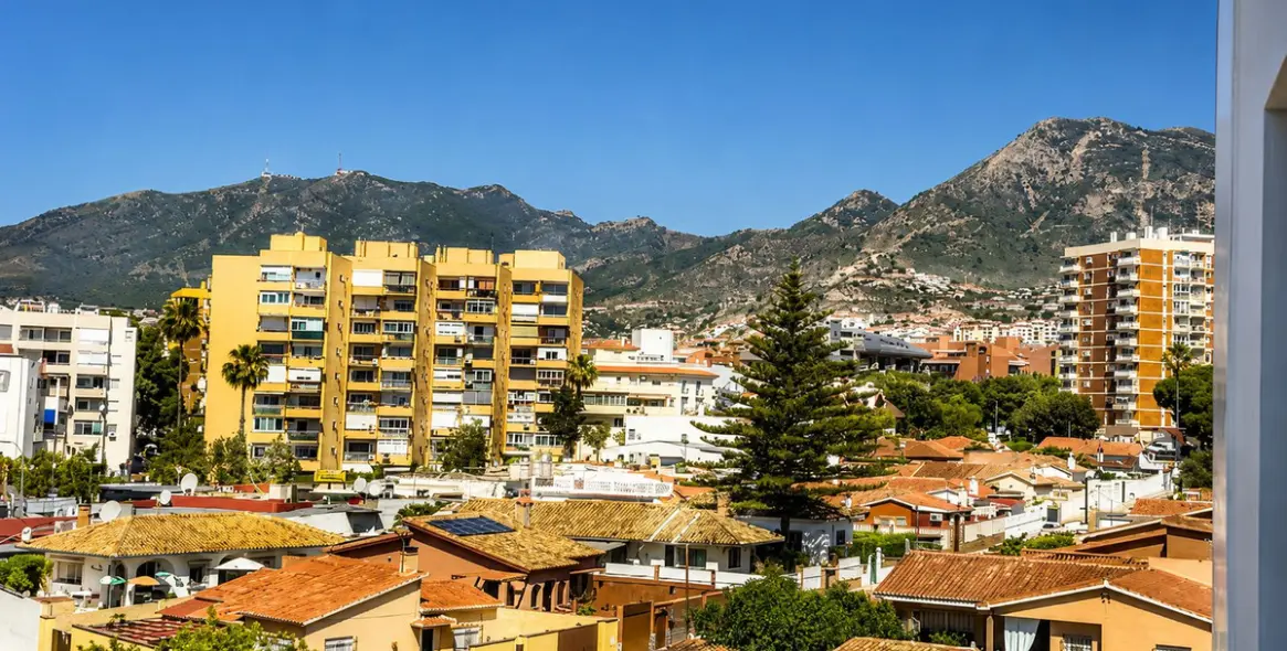 Продажа апартаментов на среднем этаже в Benalmadena Costa 15