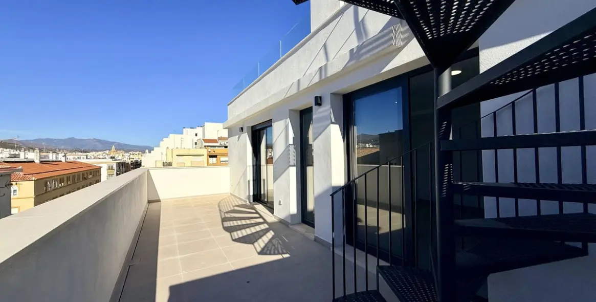 Продажа пентхауса в Estepona 10
