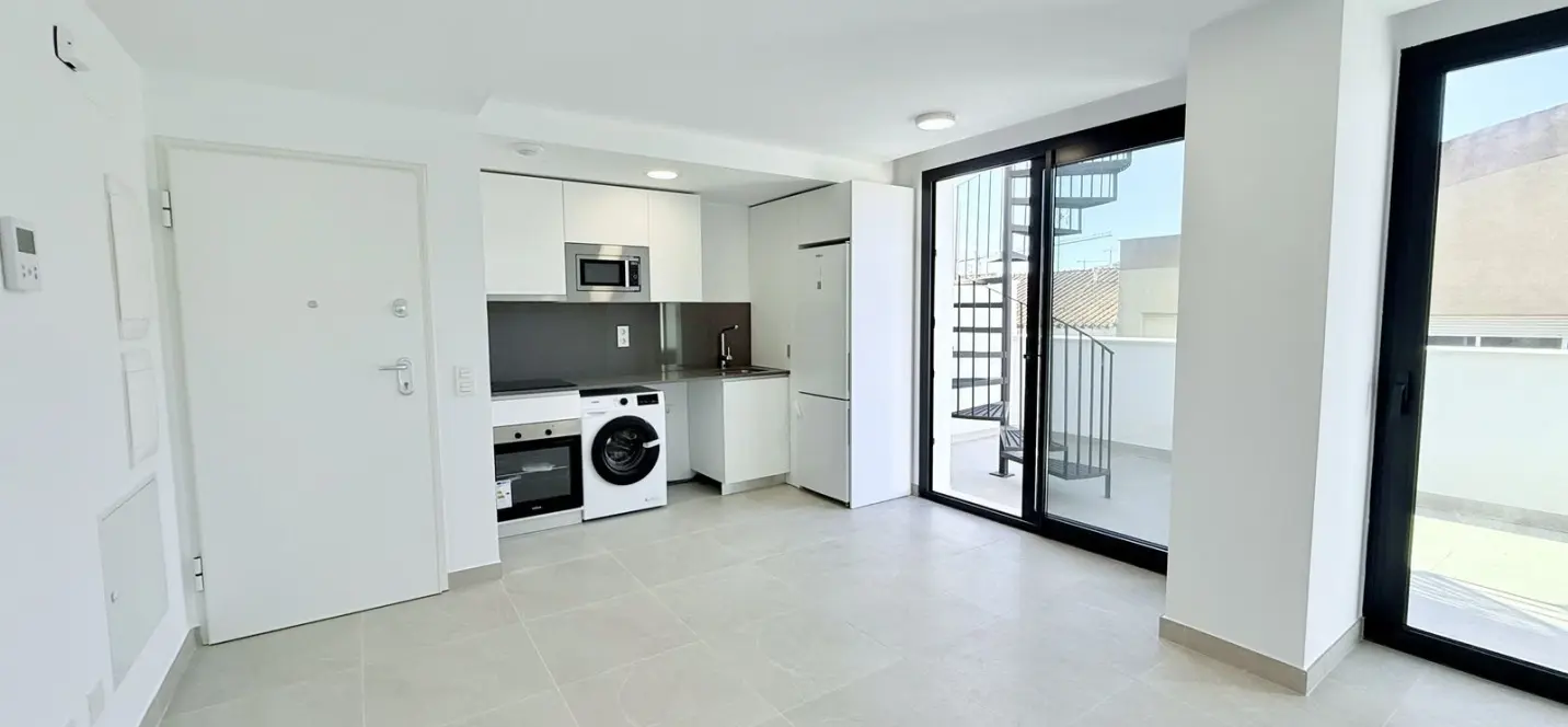 Продажа пентхауса в Estepona 1