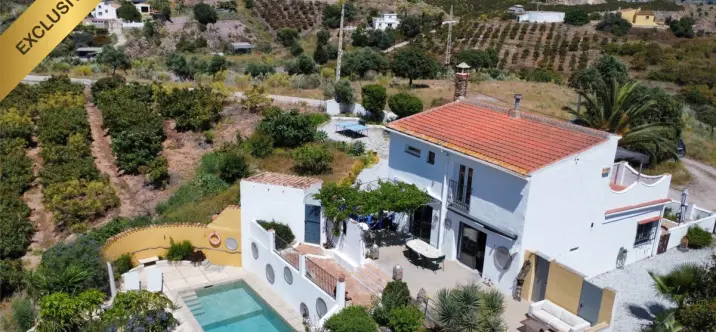 Sale of detached villa in Vélez-Málaga 0