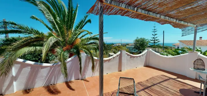 Sale of detached villa in Vélez-Málaga 1