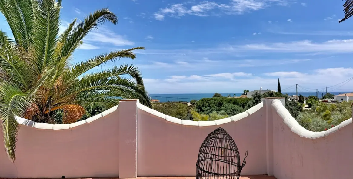 Sale of detached villa in Vélez-Málaga 33