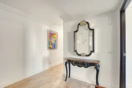 Image 4 thumb