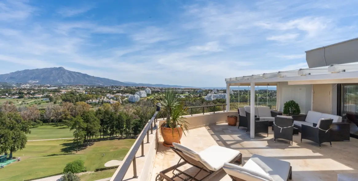 Продажа пентхауса в Estepona 2