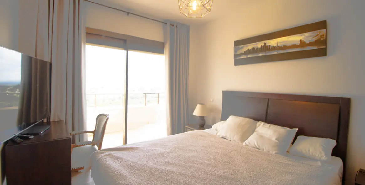 Продажа пентхауса в Estepona 19