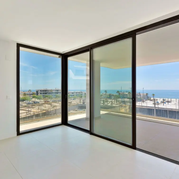 Sale of middle floor apartment in Fuengirola