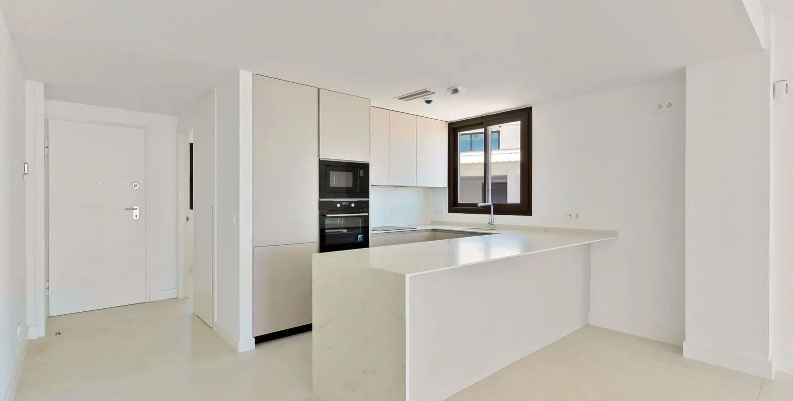 Venta de apartamento en planta media en Fuengirola 5