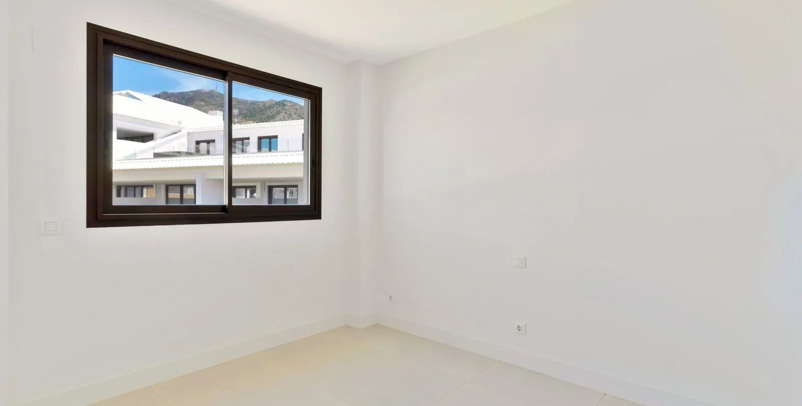 Venta de apartamento en planta media en Fuengirola 7