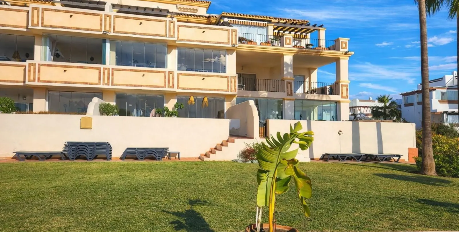 Sale of middle floor apartment in Selwo 3