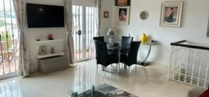 Sale of townhouse in Nueva Andalucía 1