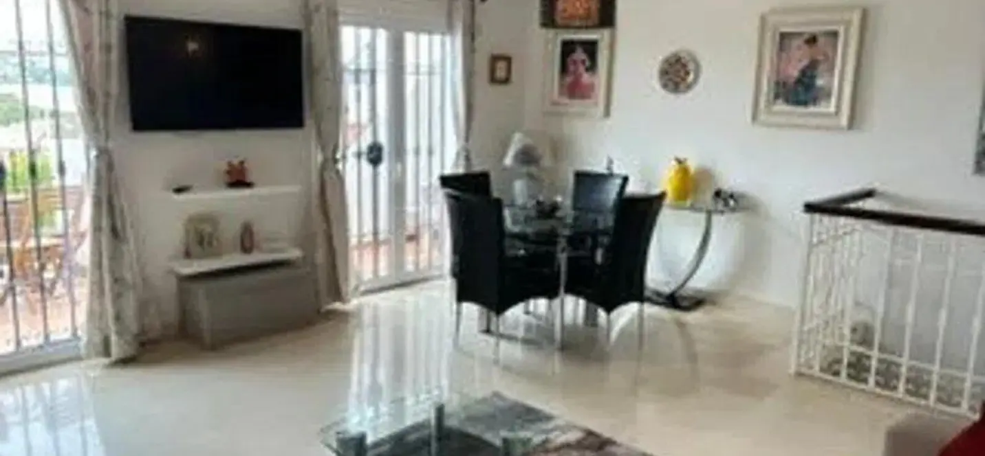 Sale of townhouse in Nueva Andalucía 1