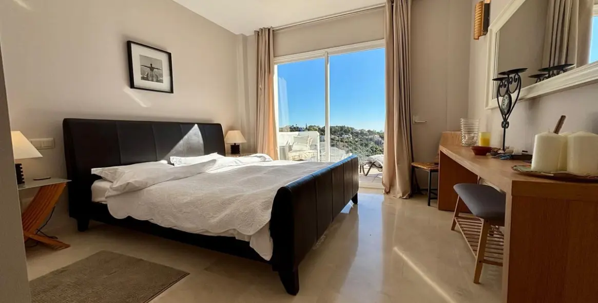 Sale of penthouse in La Quinta 7