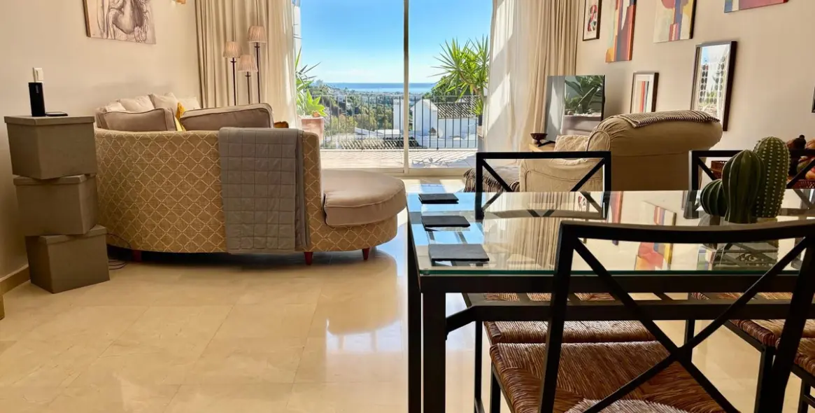 Sale of penthouse in La Quinta 53