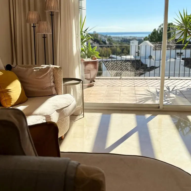 Sale of penthouse in La Quinta