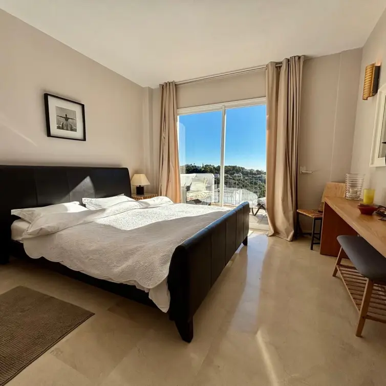 Sale of penthouse in La Quinta